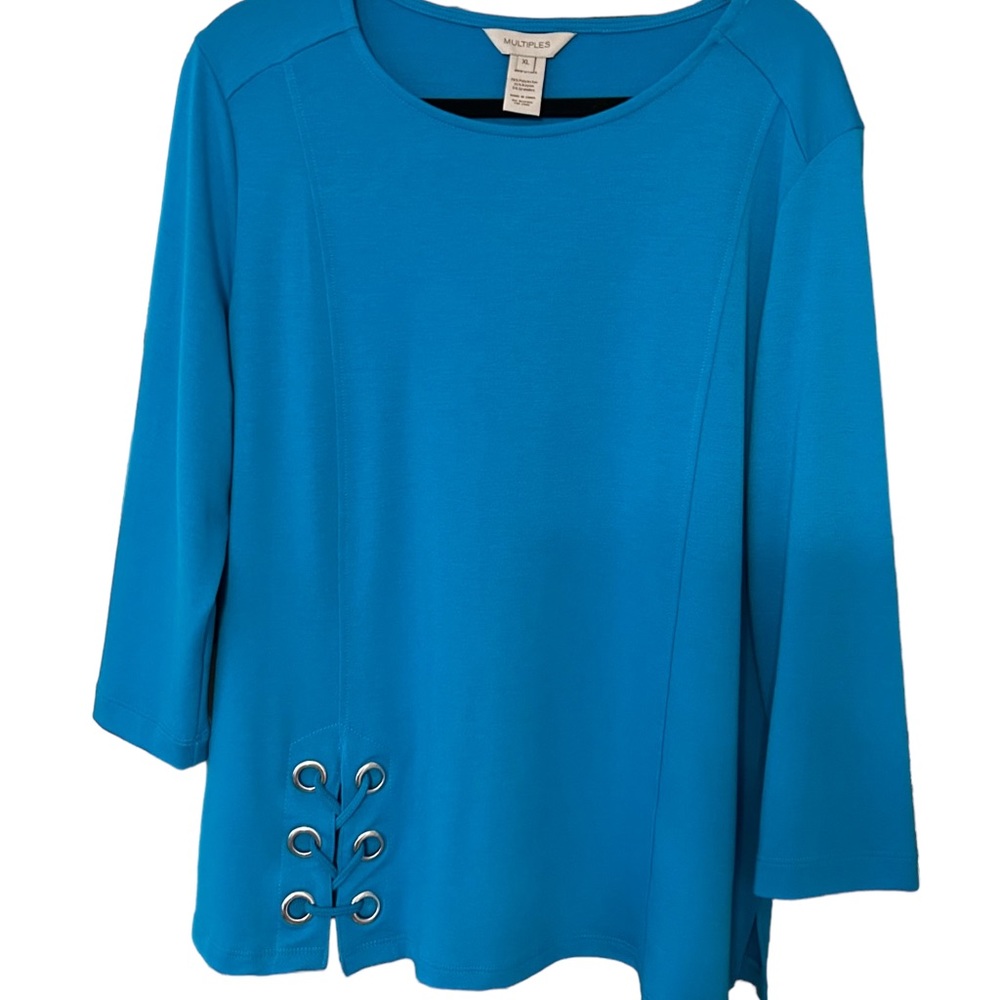 Multiples NWOT Women’s 3/4 Sleeve Bright Turquoise Grommet Detail Top Size XL